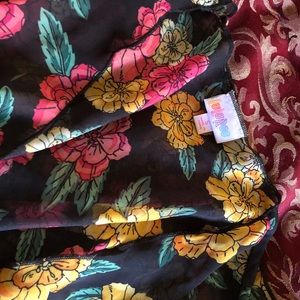 NWOT Flora Lularoe Shirley Small